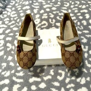 Girls Gucci maryjanes Size 13